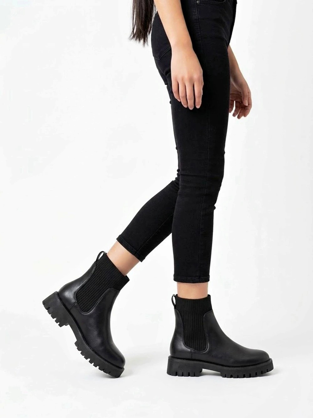 Steve Madden Black Ankle Boots Slip on Size 7.5